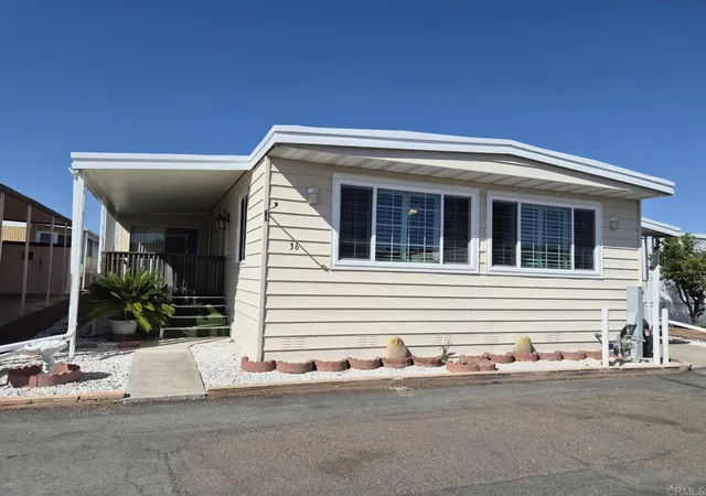 Manufactured home for sale at 445 Orange Ave #36, Chula Vista, CA 91911 | MLS# PTP2607127