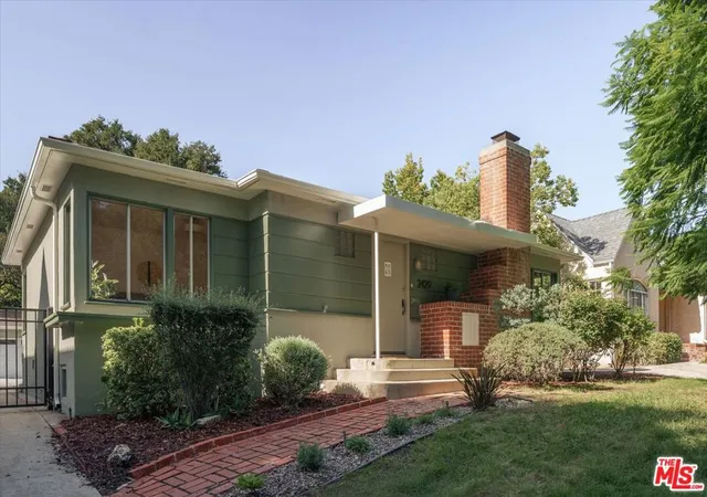Photo 1 of Single family home for sale at 2429 E Glenoaks Blvd, Glendale, CA 91206 | MLS# 26988115 | Listing updated on 2026-10-03