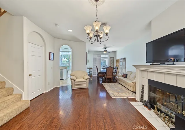 Listing Photo 3 - Condo for sale in building located at 25951 Stafford Cyn Rd, Stevenson Ranch, CA 91381 - Unit #B