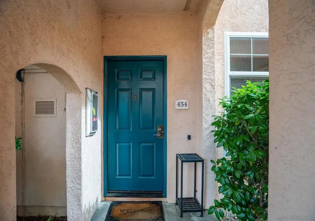 Photo 3 of Single family home for sale at 18585 Caminito Pasadero #434, San Diego, CA 92128 | MLS# 260023043SD | Listing updated on 2026-10-09