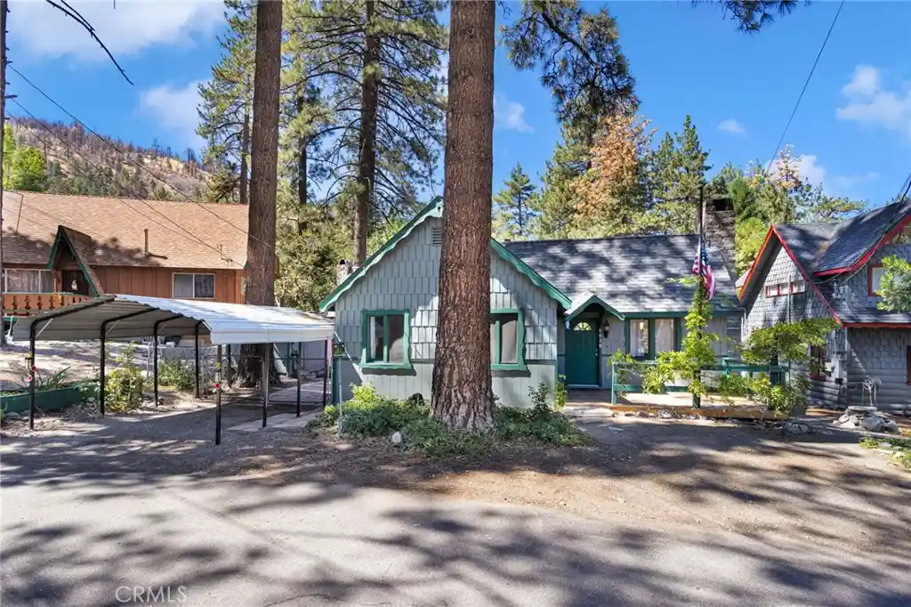 Single family home for sale at 1038 Robin Ln, Wrightwood, CA 92397 | MLS# CV26205743