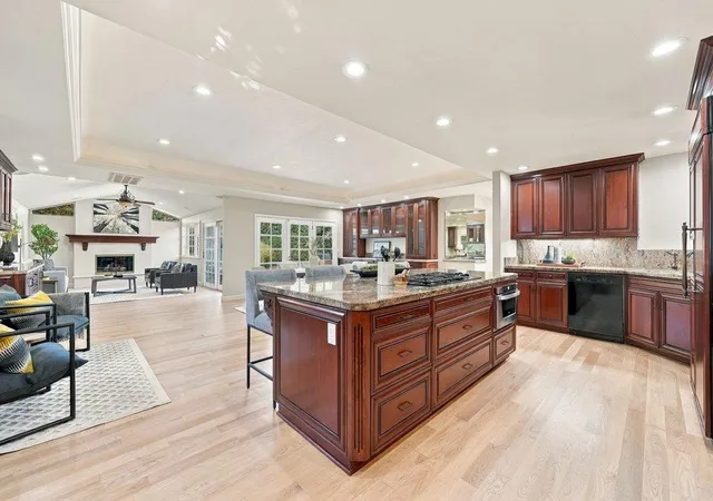Photo 3 of Sale Pending at 2611 Aragon Way, San Jose, CA 95125 | MLS# ML82060645 | Listing updated on 2026-10-07