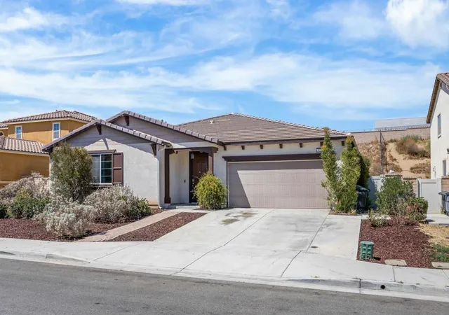 Photo 3 of Sale Pending at 826 Genaro Drive, Perris, CA 92571 | MLS# 260023052SD | Listing updated on 2026-09-30