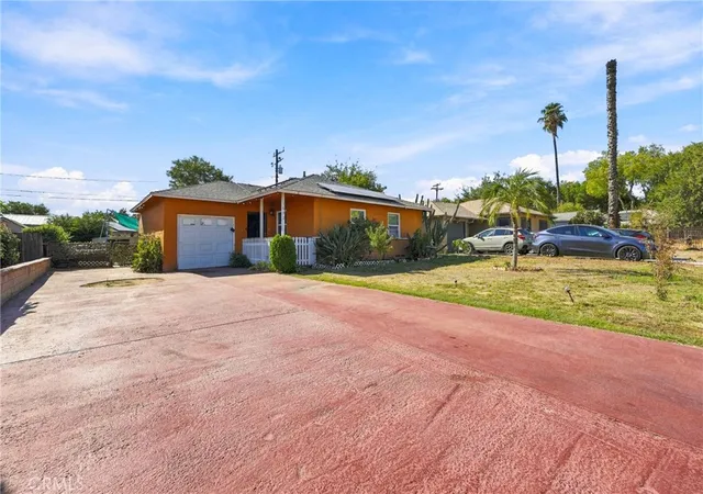 Photo 2 of Single family home for sale at 1692 Crestview, San Bernardino, CA 92404 | MLS# DW26206033 | Listing updated on 2026-10-11