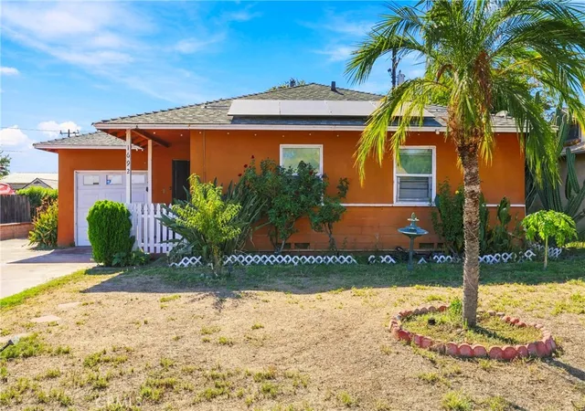 Photo 3 of Single family home for sale at 1692 Crestview, San Bernardino, CA 92404 | MLS# DW26206033 | Listing updated on 2026-10-11