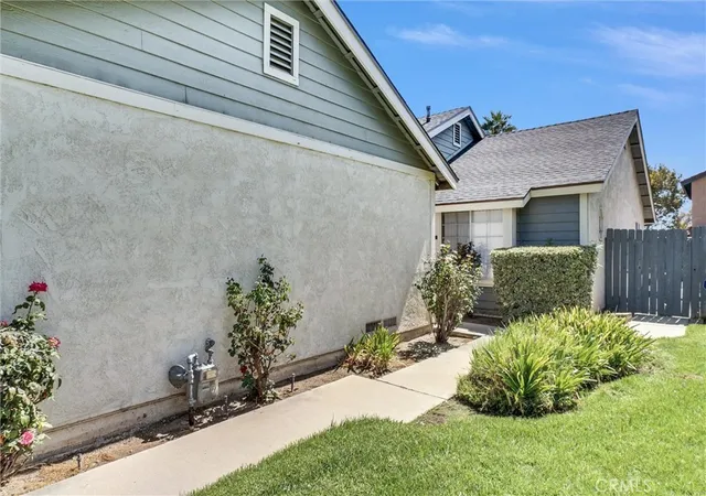 Photo 3 of Sale Pending at 1173 S Cactus #25, Rialto, CA 92376 | MLS# CV26205849 | Listing updated on 2026-10-07