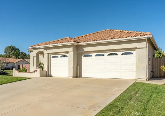 Photo 3 of Sale Pending at 441 Autumn Ln, Banning, CA 92220 | MLS# IG26205800 | Listing updated on 2026-10-01