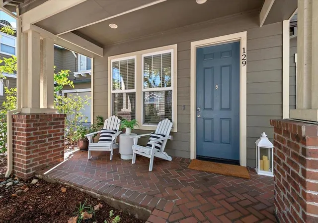 Photo 2 of Sale Pending at 129 Smith Ranch Ct, Los Gatos, CA 95032 | MLS# ML82062058 | Listing updated on 2026-10-01