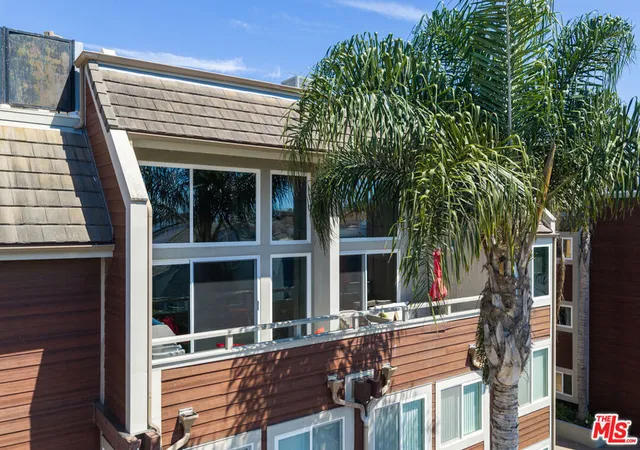 Photo 2 of Condo for sale at 4200 Via Dolce #328, Marina Del Rey, CA 90292 | MLS# 26988031 | Listing updated on 2026-10-03