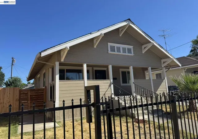 Single family home for sale at 1331 E Park St, Stockton, CA 95205 | MLS# 41148938