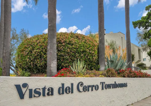 Listing Photo 3 - Condo for sale in building located at 6740 Caminito Del Greco, San Diego, CA 92120