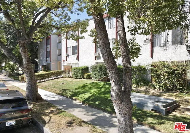 Multi family home for sale at 819 Wright Ave, Pasadena, CA 91104 | MLS# 26990875
