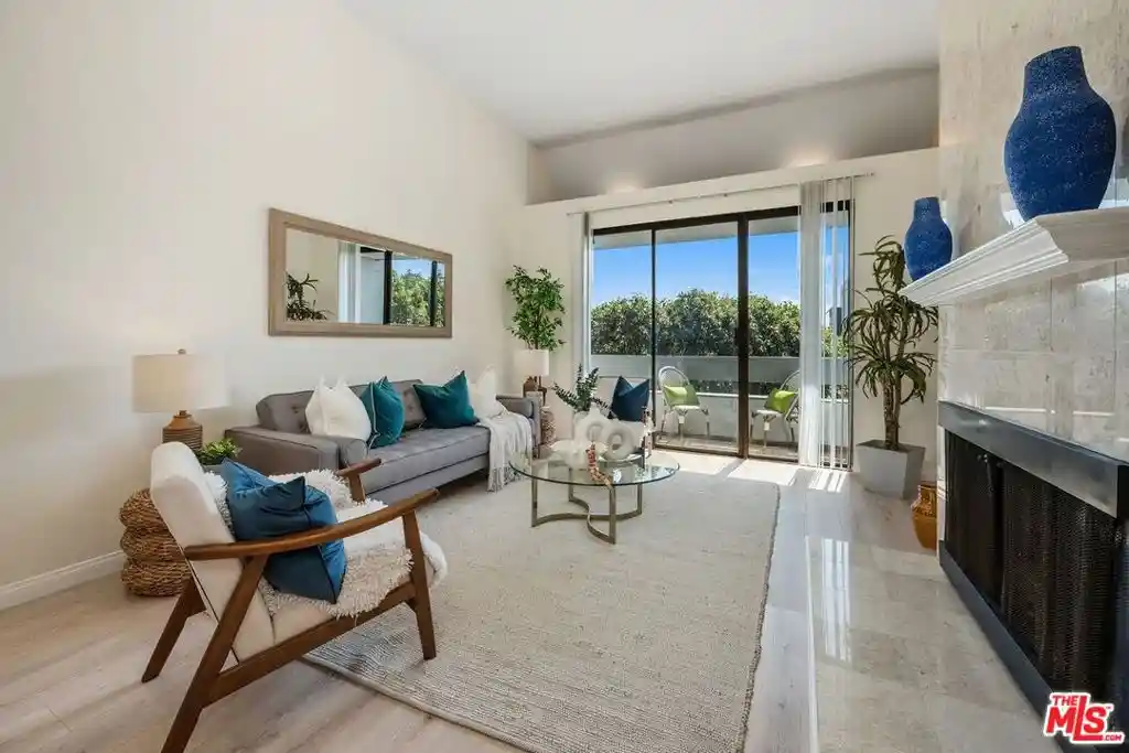 Photo 1 of Condo for sale at 1252 11th Street #PH 306, Santa Monica, CA 90401 | MLS# 26876973 | Listing updated on 2026-10-19