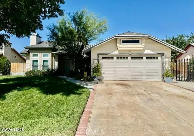 Photo 1 of Single family home for sale at 4049 Saddleback, Palmdale, CA 93552 | MLS# SR26206283 | Listing updated on 2026-10-06