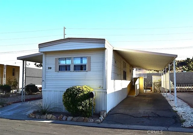 Photo 3 of Sale Pending at 54999 Martinez Trl #20, Yucca Valley, CA 92284 | MLS# JT26206318 | Listing updated on 2026-10-08
