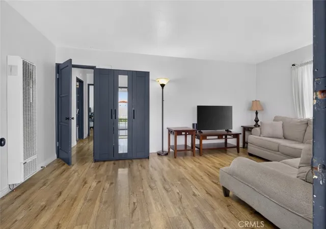 Photo 4 of House for sale at 1530 W 81st Street, Los Angeles, CA 90047 | MLS# PW26206282 | Listing updated on 2026-09-25