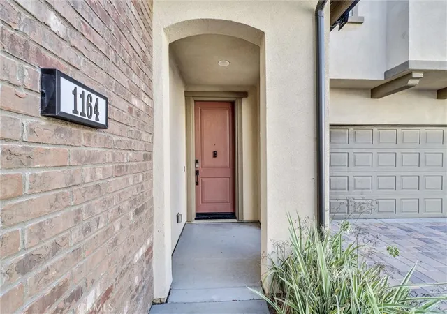 Photo 3 of Single family home for sale at 1164 Portola Oaks Dr, Lake Forest, CA 92610 | MLS# OC26206381 | Listing updated on 2026-09-22