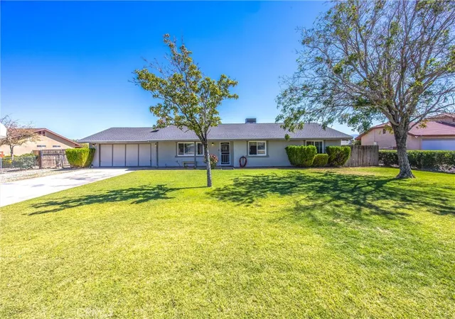 Photo 1 of Single family home for sale at 12615 Waynoka Rd, Apple Valley, CA 92308 | MLS# HD26206297 | Listing updated on 2026-10-04