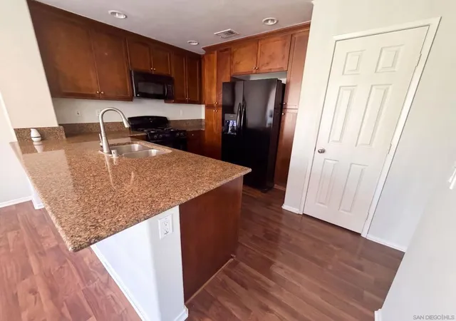 Photo 2 of Townhouse for sale at 1115 Calabria, Santee, CA 92071 | MLS# 260023093SD | Listing updated on 2026-10-01