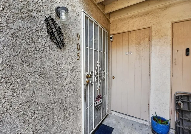 Photo 2 of Sale Pending at 212 S Kraemer #905, Placentia, CA 92870 | MLS# PW26201533 | Listing updated on 2026-10-01