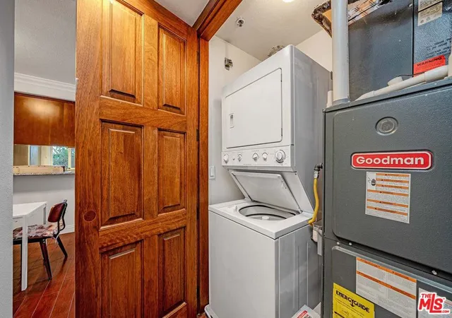 Photo 4 of Condo for sale at 1401 S St Andrews Pl #209, Los Angeles, CA 90019 | MLS# 26991033 | Listing updated on 2026-09-29