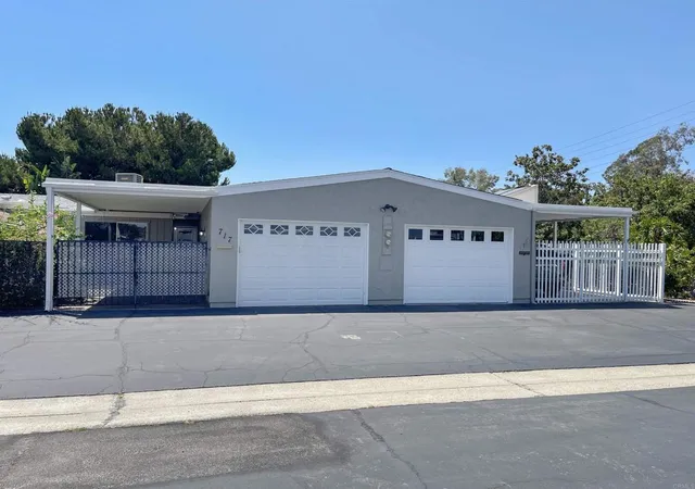 Photo 3 of Single family home for sale at 717 Le Conte St, Oceanside, CA 92057 | MLS# NDP2608837 | Listing updated on 2026-09-22