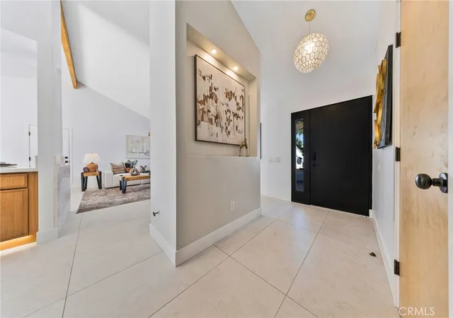 Photo 2 of Single family home for sale at 1033 E Via Escuela, Palm Springs, CA 92262 | MLS# SR26206632 | Listing updated on 2026-10-10