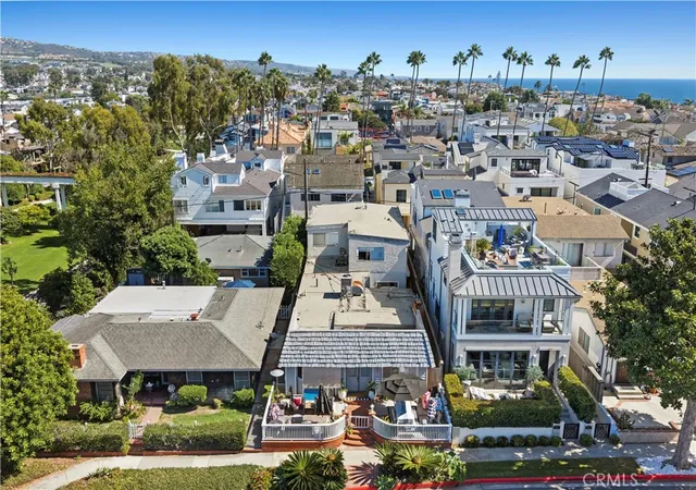 Photo 2 of Multi family home for sale at 310 Fernleaf, Corona Del Mar, CA 92625 | MLS# NP26204035 | Listing updated on 2026-09-22
