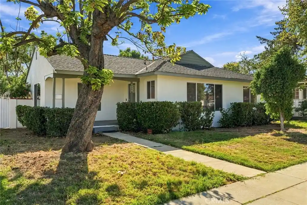 Photo 1 of Single family home for sale at 6324 Tampa Ave, Tarzana, CA 91335 | MLS# SR26205030 | Listing updated on 2026-10-18