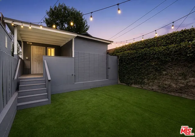 Photo 22 of Single family home for sale at 806 Navy St, Santa Monica, CA 90405 | MLS# 26991109 | Listing updated on 2026-09-29
