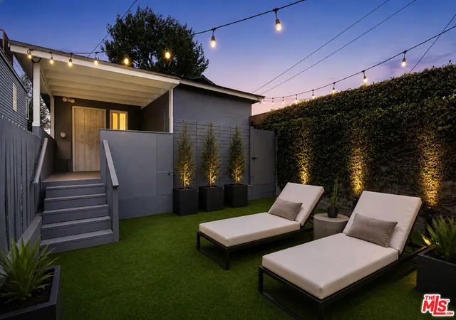 Photo 2 of Single family home for sale at 806 Navy St, Santa Monica, CA 90405 | MLS# 26991109 | Listing updated on 2026-09-29