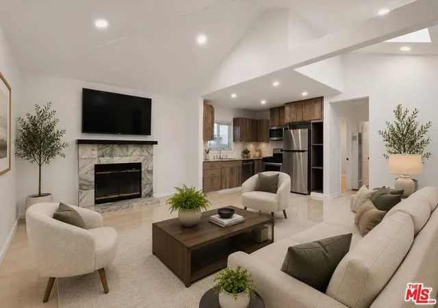 Photo 3 of Single family home for sale at 806 Navy St, Santa Monica, CA 90405 | MLS# 26991109 | Listing updated on 2026-09-29