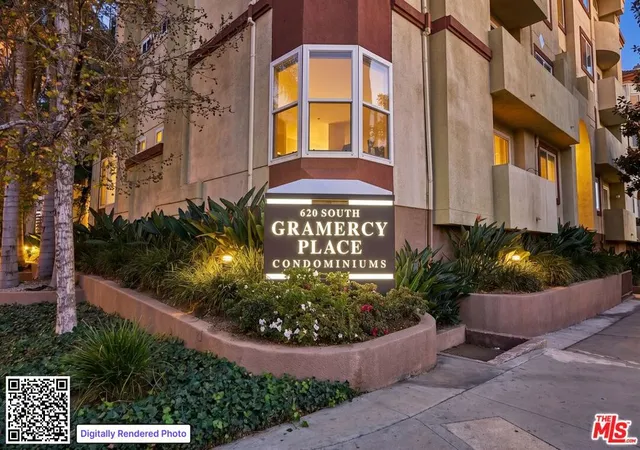 Listing Photo 3 - Condo for sale in building located at 620 S Gramercy Pl, Los Angeles, CA 90005 - Unit #432