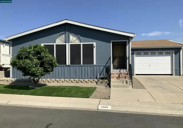 Photo 2 of Manufactured home for sale at 1909 Strasbourg Ln, Antioch, CA 94509 | MLS# 41148988 | Listing updated on 2026-09-28