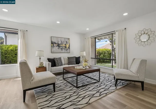 Photo 3 of Sale Pending at 20 Alhambra Hills Dr, Martinez, CA 94553 | MLS# 41148994 | Listing updated on 2026-09-29