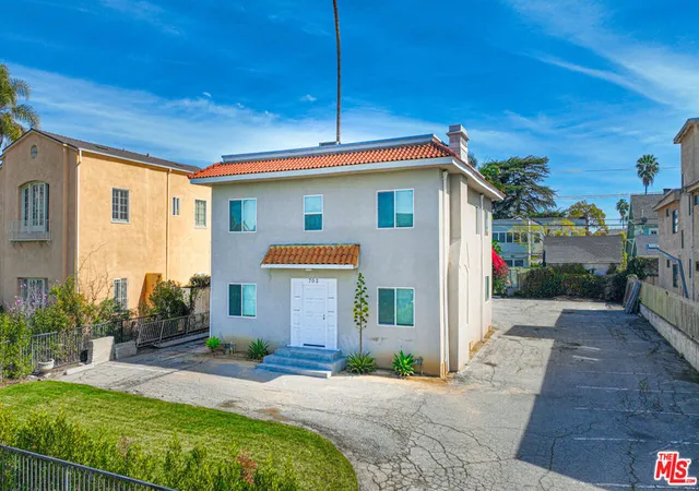 Photo 3 of Multi family home for sale at 702 Crenshaw Blvd, Los Angeles, CA 90005 | MLS# 26991251 | Listing updated on 2026-09-30