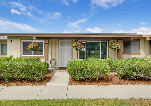 Photo 3 of Condo for sale at 4434 Kittiwake, Oceanside, CA 92057 | MLS# 260023129SD | Listing updated on 2026-10-09