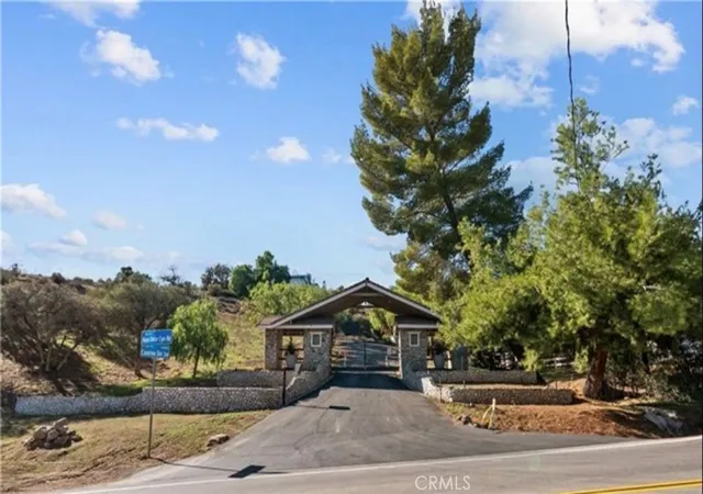 Land for sale at 0 Avenida Donari (vic Camin), Santa Clarita, CA 91350 | MLS# SR26206942