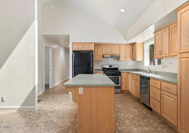 Photo 3 of Single family home for sale at 32800 Albion Ridge Rd, Albion, CA 95410 | MLS# C1-11534 | Listing updated on 2026-10-07