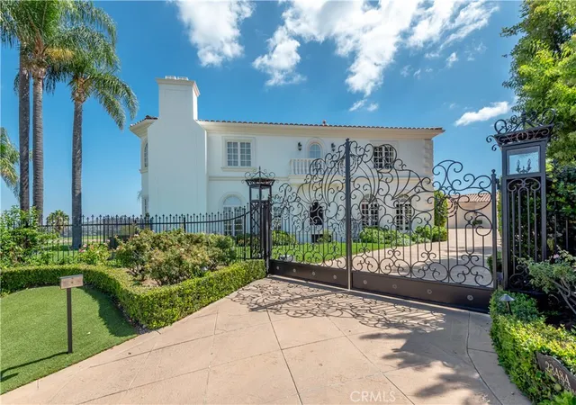Photo 1 of Mansion for sale at 23484 Park Colombo, Calabasas, CA 91302 | MLS# SR26199563 | Listing updated on 2026-09-23