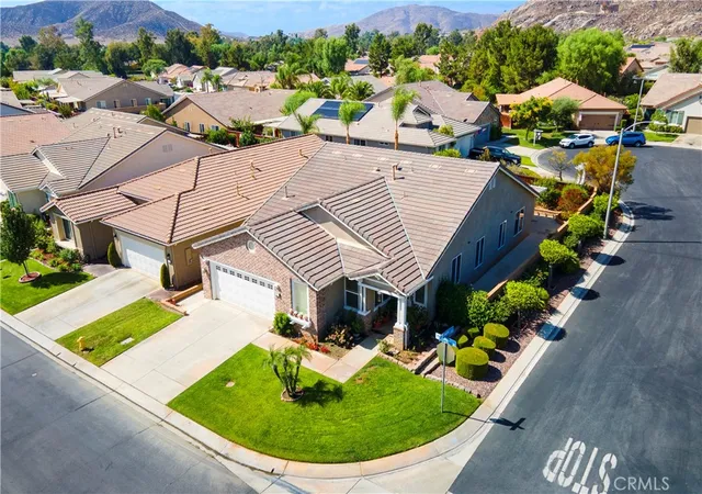 Photo 3 of Single family home for sale at 423 Casper Dr, Hemet, CA 92545 | MLS# SW26206119 | Listing updated on 2026-09-23