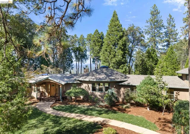 Photo 2 of Single family home for sale at 14655 Applewood Ln, Nevada City, CA 95959 | MLS# 41149028 | Listing updated on 2026-09-29