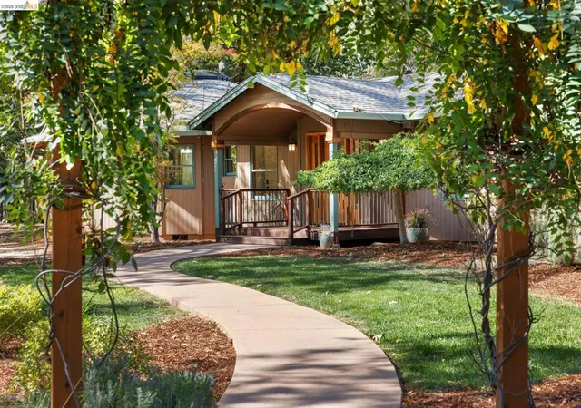 Photo 4 of Single family home for sale at 14655 Applewood Ln, Nevada City, CA 95959 | MLS# 41149028 | Listing updated on 2026-09-29