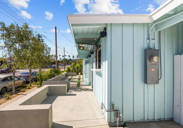 Photo 2 of Single family home for sale at 4827 Bayard St, San Diego, CA 92109 | MLS# 260023143SD | Listing updated on 2026-09-22