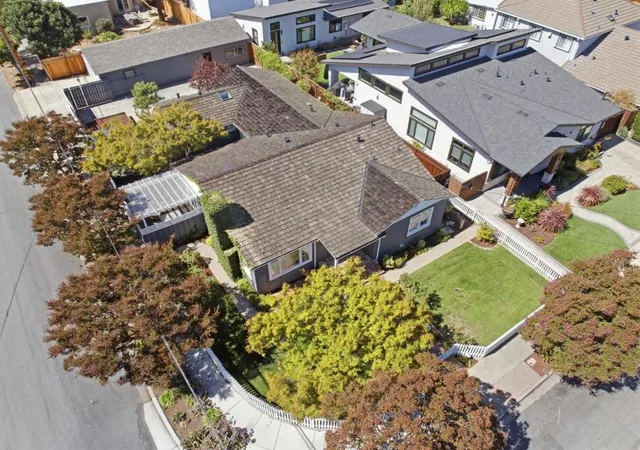 Photo 2 of Sale Pending at 15739 Linda Ave, Los Gatos, CA 95032 | MLS# ML82062189 | Listing updated on 2026-10-01