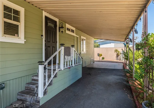 Photo 3 of Manufactured home for sale at 1025 S Riverside Ave #121, Rialto, CA 92376 | MLS# CV26206992 | Listing updated on 2026-10-02