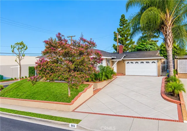 Photo 2 of Single family home for sale at 904 Beech Hl, Hacienda Heights, CA 91745 | MLS# DW26207146 | Listing updated on 2026-10-07