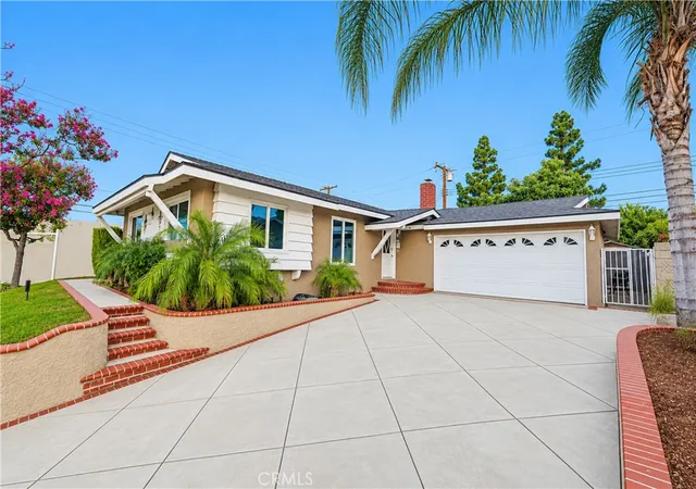 Photo 3 of Single family home for sale at 904 Beech Hl, Hacienda Heights, CA 91745 | MLS# DW26207146 | Listing updated on 2026-10-07
