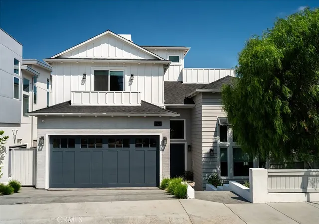 Photo 1 of Sale Pending at 1925 Speyer Ln, Redondo Beach, CA 90278 | MLS# SB26203564 | Listing updated on 2026-10-02