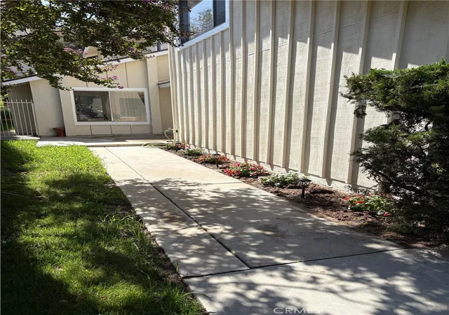 Photo 3 of Single family home for sale at 310 Sun Rose St, La Verne, CA 91750 | MLS# CV26207204 | Listing updated on 2026-09-23